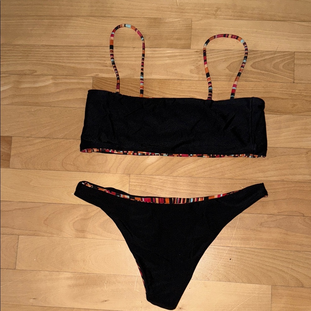 Lali and Layla reversible bikini - Picture 2 of 3